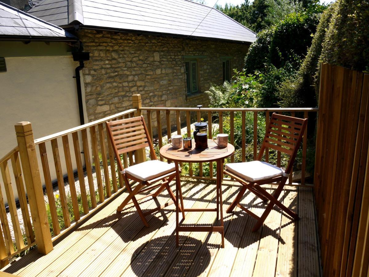 Cosy Stone Cottage, The Bungalow Perrotts Brook Cirencester Εξωτερικό φωτογραφία
